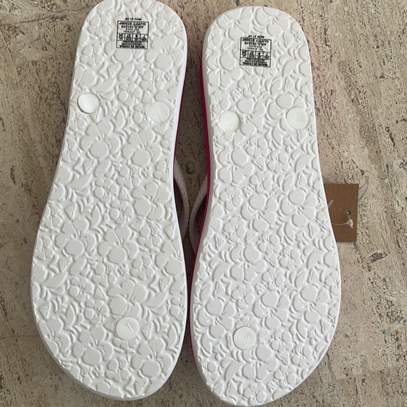 ROXY GUPPY STAMP FLIP FLOP size 7 and 8 in brand new condition. - Picture 5 of 10